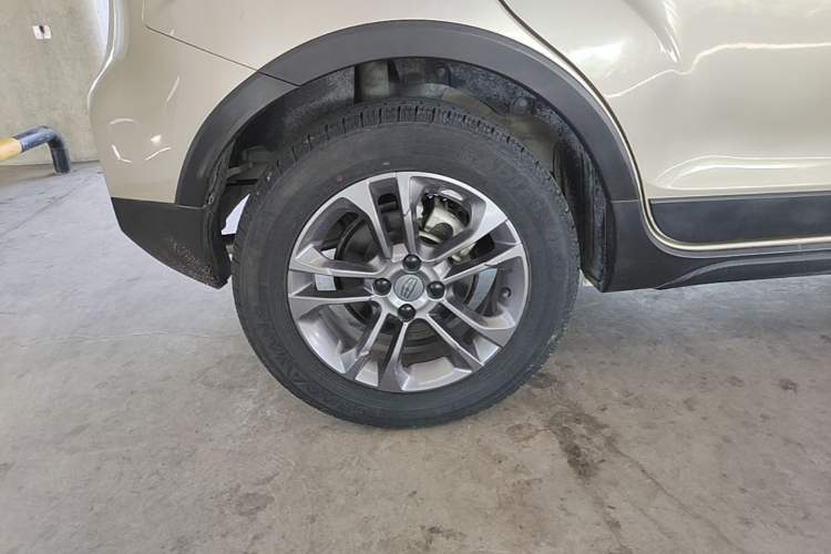 Used Geely Auto Vision X3 2020 1.5L CVT Luxury Model Exterior 5