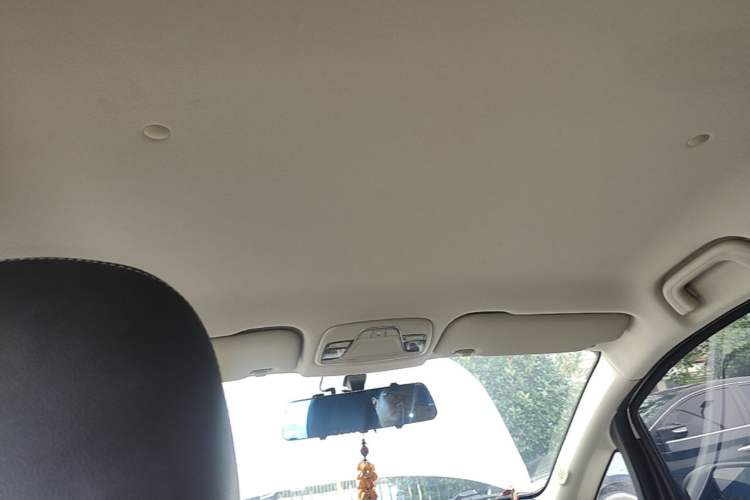 Used Geely Auto Vision X3 2020 1.5L Manual Elite Edition Headliner