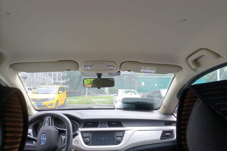 Used Geely Auto Vision X3 2020 1.5L Manual Elite Edition Headliner