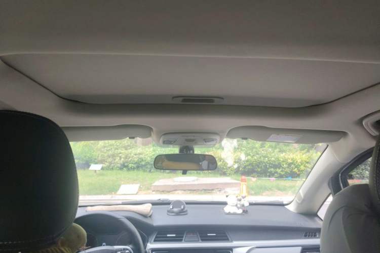 Used Geely Auto Vision X3 2020 1.5L CVT Luxury Model Headliner