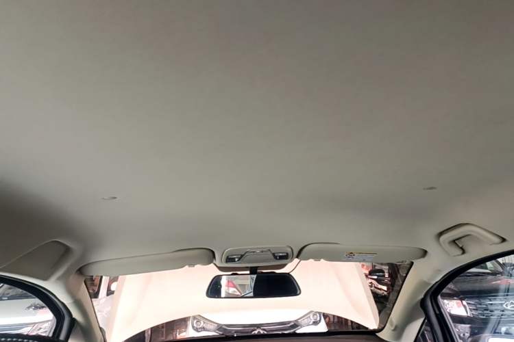 Used Geely Auto Vision X3 2020 1.5L Manual Elite Edition Headliner
