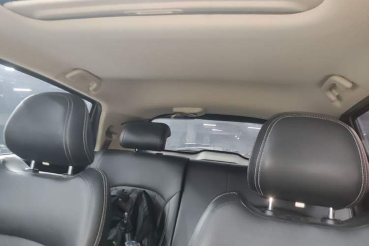 Used Geely Auto Vision X3 2020 1.5L CVT Luxury Model Headliner