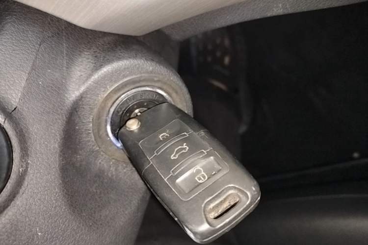 Used Geely Auto Vision X3 2020 1.5L Manual Elite Edition Interior 1