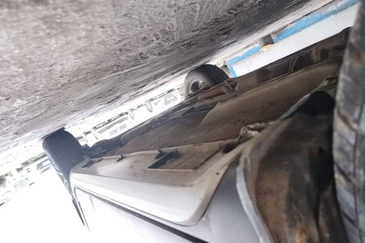 Used Geely Auto Vision X3 2020 1.5L Manual Elite Edition Left Side Sill