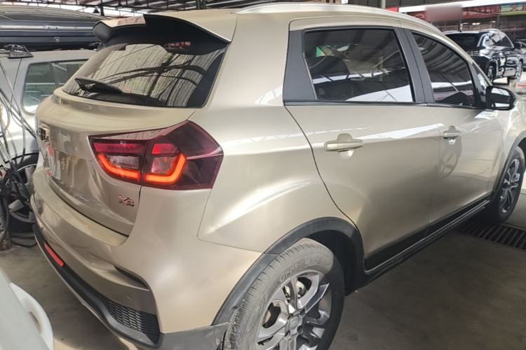 Used Geely Auto Vision X3 2020 1.5L CVT Luxury Model Rear Right 45 Deg