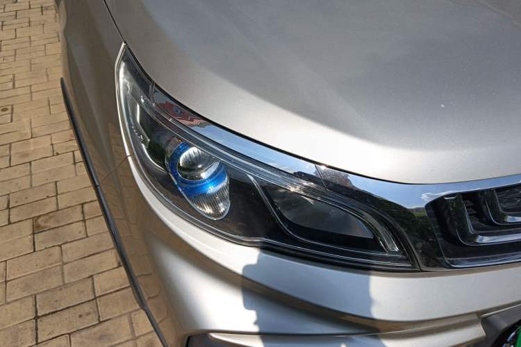 Used Geely Auto Vision X3 2020 1.5L Manual Elite Edition Right Front Headlight