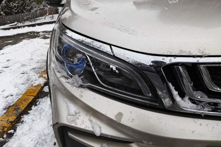 Used Geely Auto Vision X3 2020 1.5L CVT Luxury Model Right Front Headlight