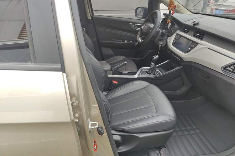 Used Geely Auto Vision X3 2020 1.5L Manual Elite Edition Right Front Seat