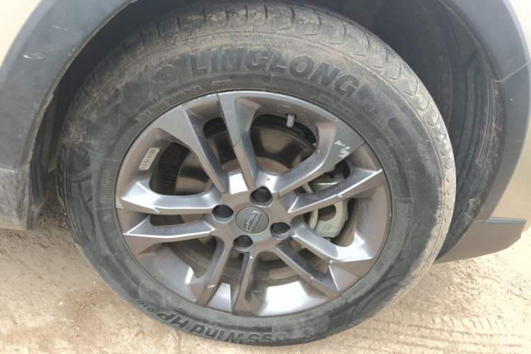 Used Geely Auto Vision X3 2020 1.5L CVT Luxury Model Right Front Wheel Hub