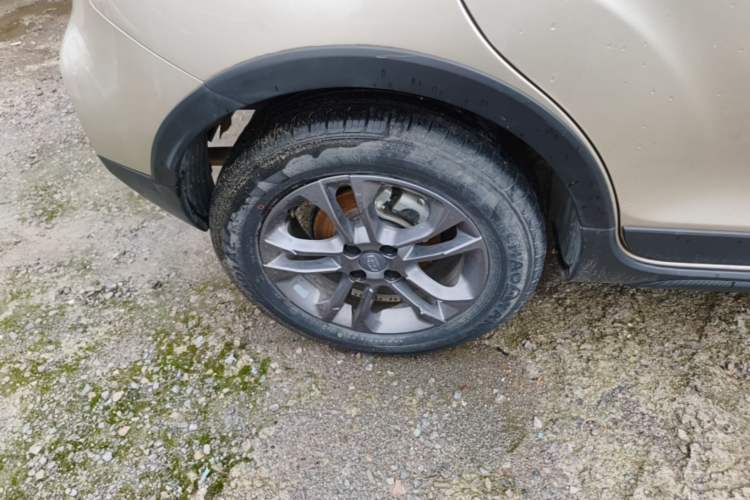 Used Geely Auto Vision X3 2020 1.5L CVT Luxury Model Right Rear Wheel Hub