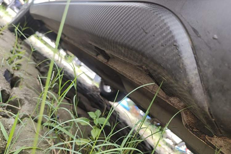 Used Geely Auto Vision X3 2020 1.5L Manual Elite Edition Right Side Sill