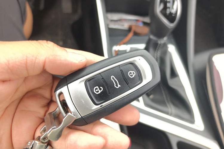 Used Geely Auto Vision X3 2020 1.5L CVT Luxury Model Vehicle Key