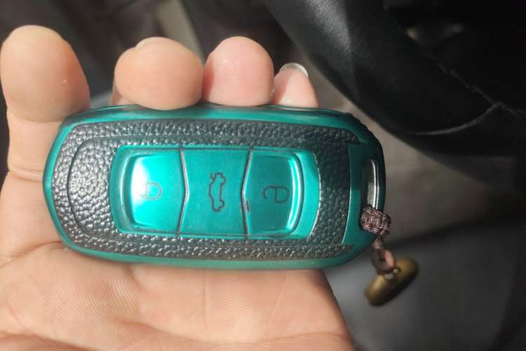 Used Geely Auto Vision X3 2020 1.5L CVT Luxury Model Vehicle Key