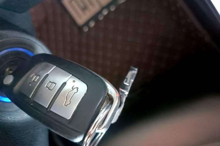 Used Geely Auto Vision X3 2020 1.5L Manual Elite Edition Vehicle Key