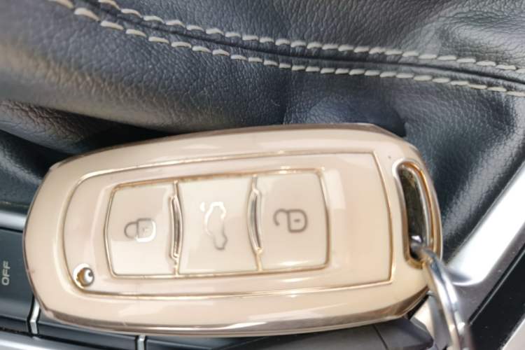 Used Geely Auto Vision X3 2020 1.5L CVT Luxury Model Vehicle Key