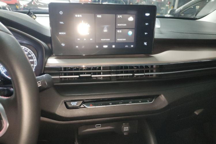 Used Geely Auto Vision X3 2021 PRO 1.5L CVT Deluxe Model Audio And AC Panel