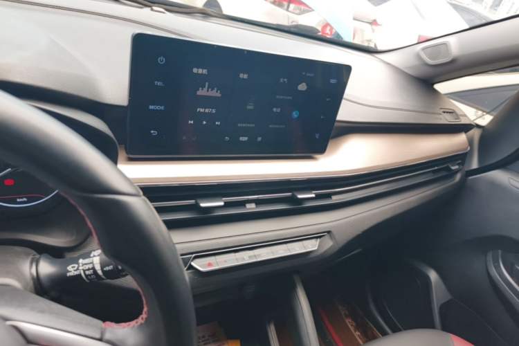 Used Geely Auto Vision X3 2021 PRO 1.5L CVT Deluxe Model Audio And AC Panel