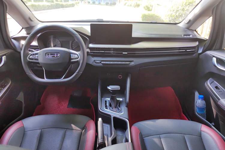 Used Geely Auto Vision X3 2021 PRO 1.5L CVT Deluxe Model Center Console