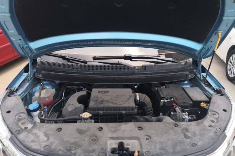 Used Geely Auto Vision X3 2021 PRO 1.5L CVT Deluxe Model Engine Bay