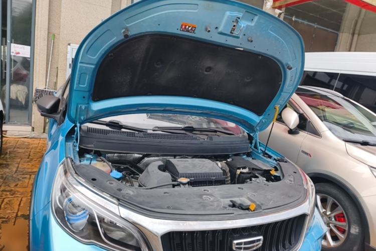 Used Geely Auto Vision X3 2021 PRO 1.5L CVT Deluxe Model Engine Bay