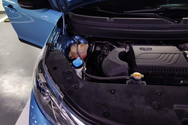 Used Geely Auto Vision X3 2021 PRO 1.5L CVT Deluxe Model Engine Bay Right