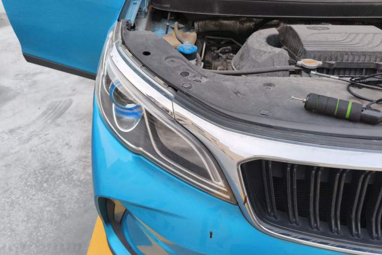 Used Geely Auto Vision X3 2021 PRO 1.5L CVT Deluxe Model Engine Bay Right