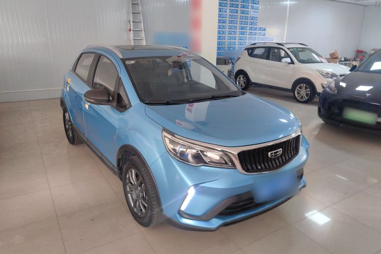 Used Geely Auto Vision X3 2021 PRO 1.5L CVT Deluxe Model Front Right 45 Deg