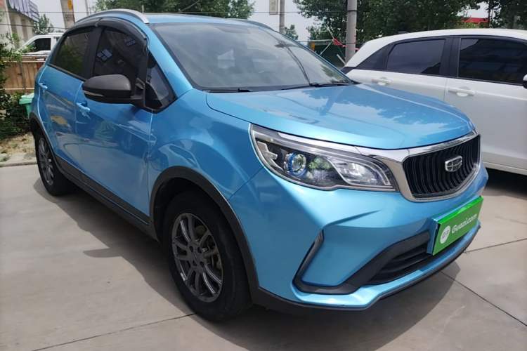 Used Geely Auto Vision X3 2021 PRO 1.5L CVT Deluxe Model Front Right 45 Deg