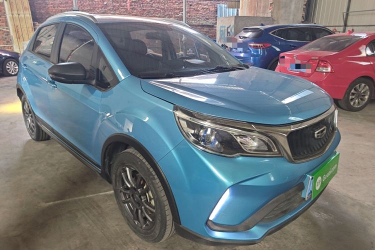Used Geely Auto Vision X3 2021 PRO 1.5L CVT Deluxe Model Front Right 45 Deg