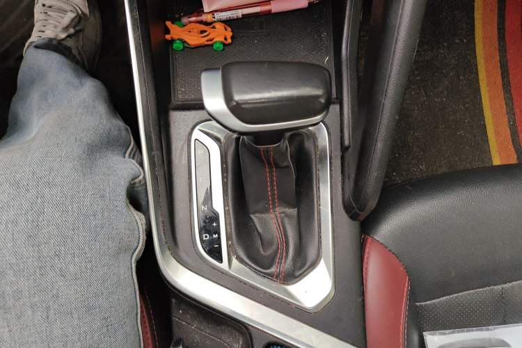 Used Geely Auto Vision X3 2021 PRO 1.5L CVT Deluxe Model Gear Lever