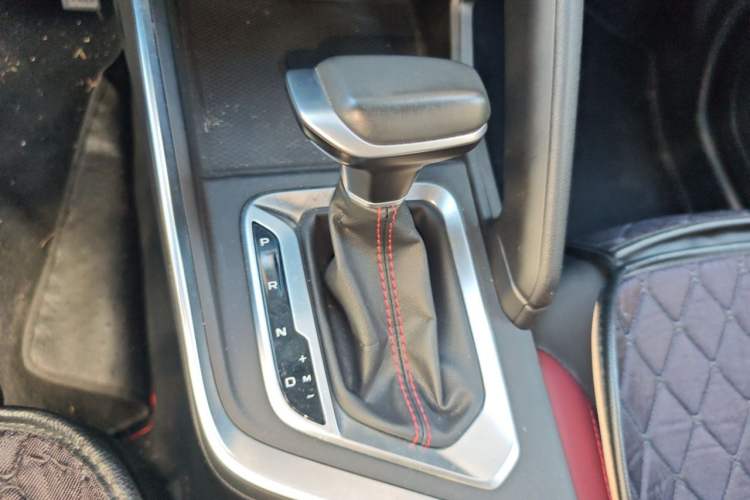 Used Geely Auto Vision X3 2021 PRO 1.5L CVT Deluxe Model Gear Lever