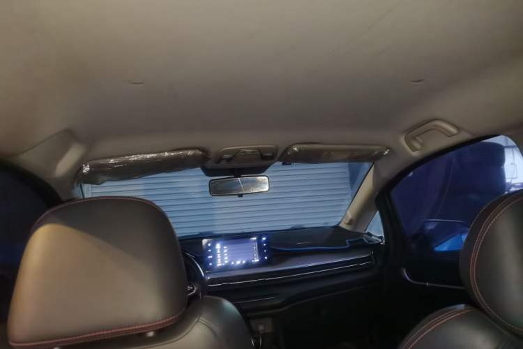 Used Geely Auto Vision X3 2021 PRO 1.5L Manual Elite Model Headliner