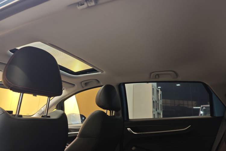 Used Geely Auto Vision X3 2021 PRO 1.5L CVT Deluxe Model Headliner