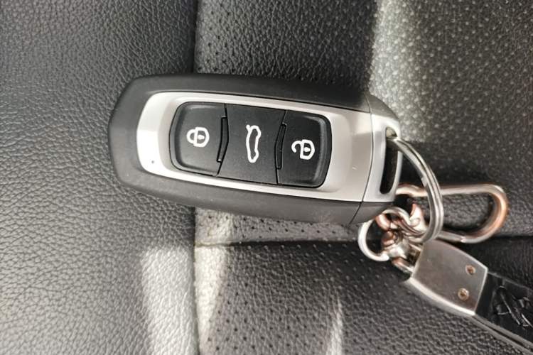 Used Geely Auto Vision X3 2021 PRO 1.5L CVT Deluxe Model Interior 1