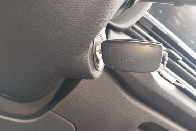 Used Geely Auto Vision X3 2021 PRO 1.5L Manual Elite Model Interior 1