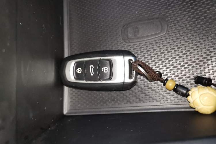 Used Geely Auto Vision X3 2021 PRO 1.5L CVT Deluxe Model Interior 1