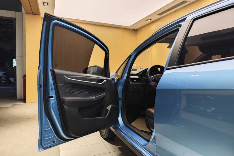 Used Geely Auto Vision X3 2021 PRO 1.5L CVT Deluxe Model Interior 11