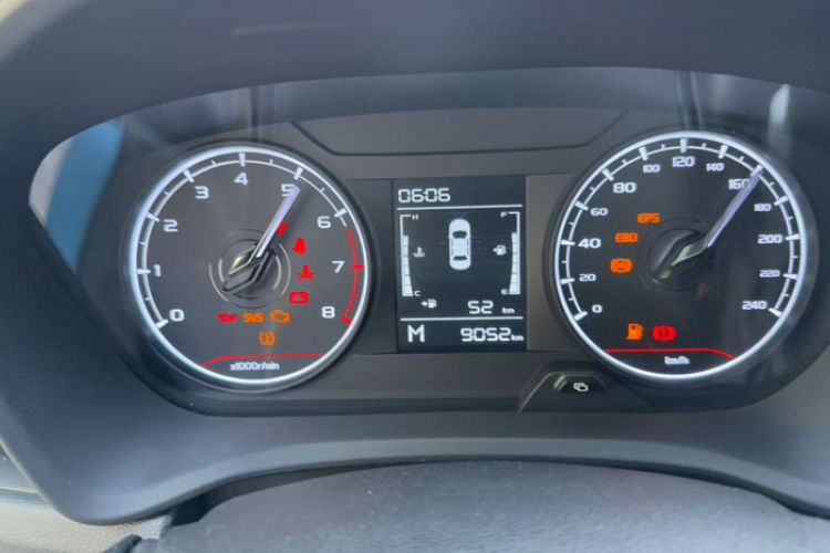 Used Geely Auto Vision X3 2021 PRO 1.5L Manual Elite Model Interior 3