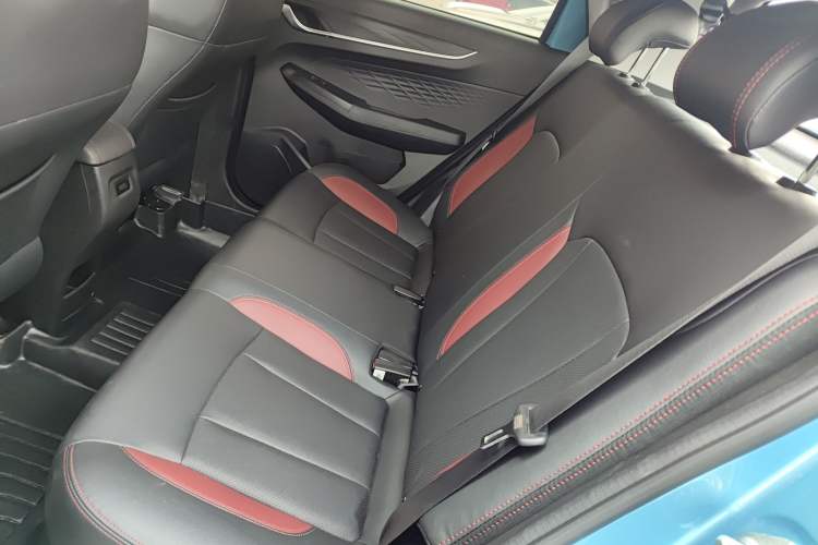 Used Geely Auto Vision X3 2021 PRO 1.5L CVT Deluxe Model Interior 4