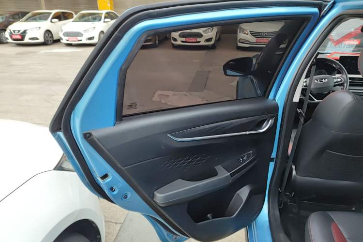 Used Geely Auto Vision X3 2021 PRO 1.5L CVT Deluxe Model Interior 8