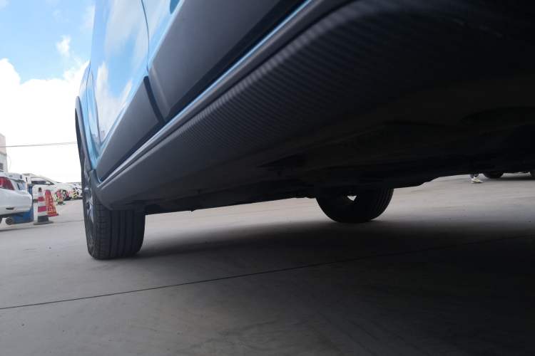 Used Geely Auto Vision X3 2021 PRO 1.5L CVT Deluxe Model Left Side Sill