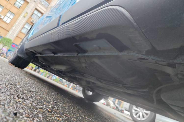 Used Geely Auto Vision X3 2021 PRO 1.5L CVT Deluxe Model Left Side Sill