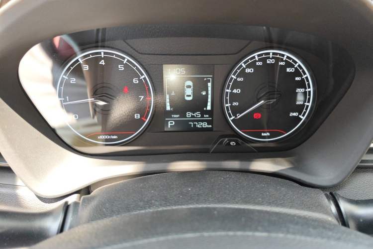 Used Geely Auto Vision X3 2021 PRO 1.5L CVT Deluxe Model Odometer Close Up