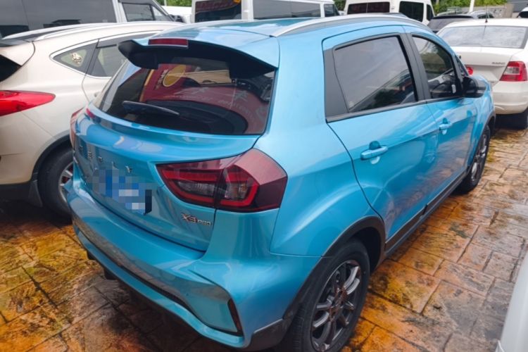 Used Geely Auto Vision X3 2021 PRO 1.5L CVT Deluxe Model Rear Right 45 Deg
