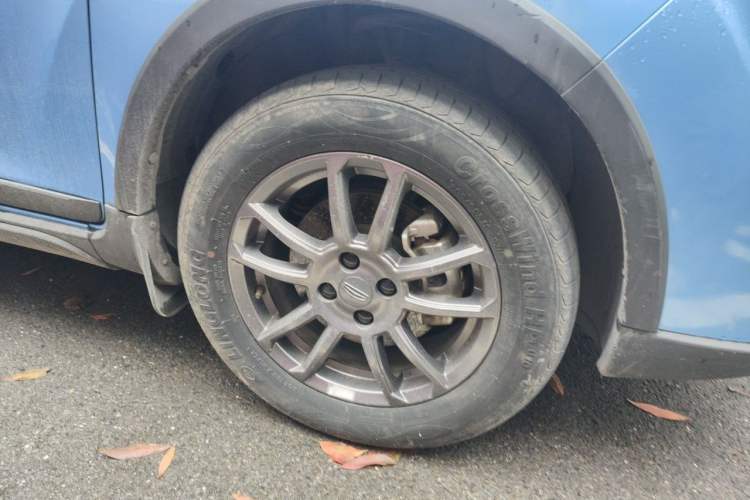 Used Geely Auto Vision X3 2021 PRO 1.5L CVT Deluxe Model Right Front Wheel Hub