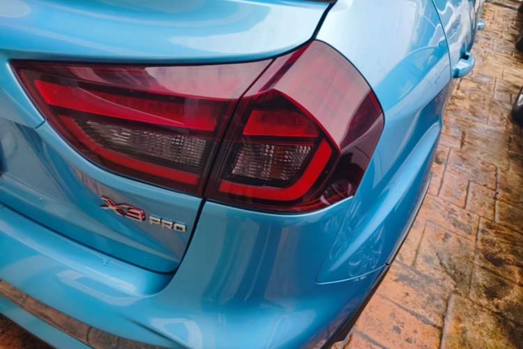 Used Geely Auto Vision X3 2021 PRO 1.5L CVT Deluxe Model Right Rear Taillight