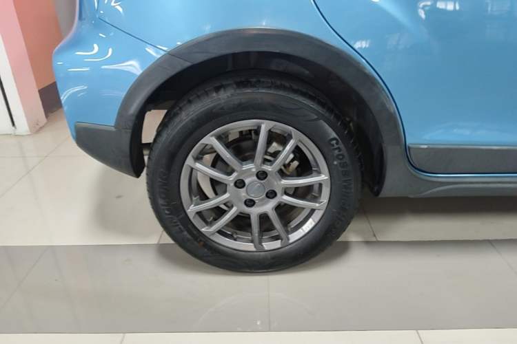Used Geely Auto Vision X3 2021 PRO 1.5L CVT Deluxe Model Right Rear Wheel Hub