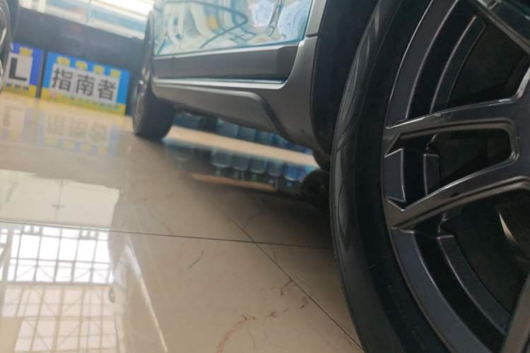 Used Geely Auto Vision X3 2021 PRO 1.5L CVT Deluxe Model Right Side Sill
