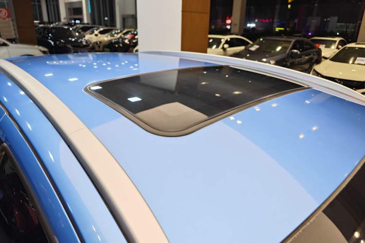 Used Geely Auto Vision X3 2021 PRO 1.5L CVT Deluxe Model Roof