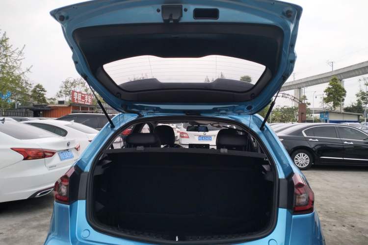 Used Geely Auto Vision X3 2021 PRO 1.5L Manual Elite Model Trunk